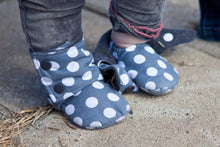 Maggie's Stay-On Baby Booties Sewing Pattern and Tutorial Printable PDF